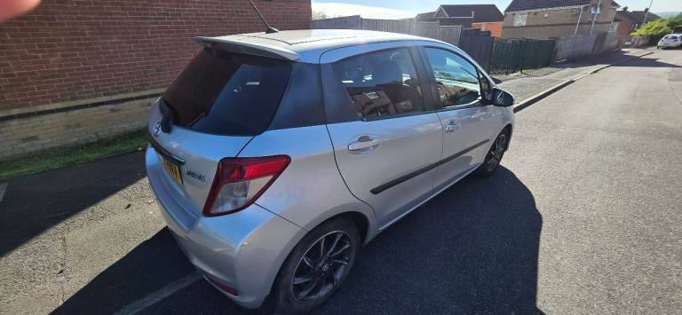 Toyota, YARIS, Hatchback, 2012, Manual, 1329 (cc), 5 doors
