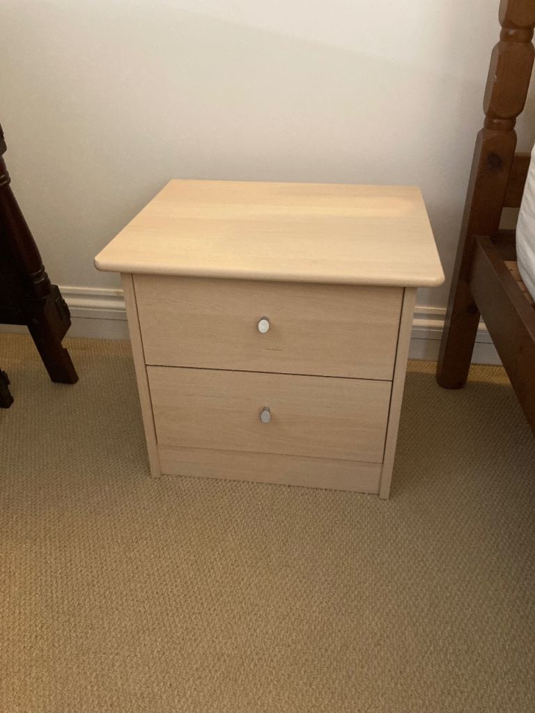 Bedside cabinets