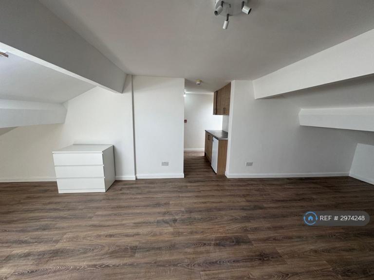1 bedroom in Wetherby Road, Leeds, LS17 (#2974248)