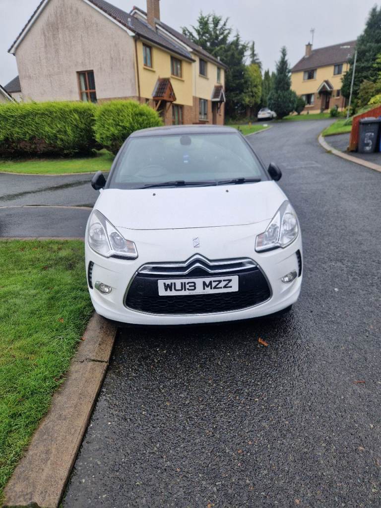 Citroen, DS3, Hatchback, 2013, Manual, 1598 (cc), 3 doors Petrol