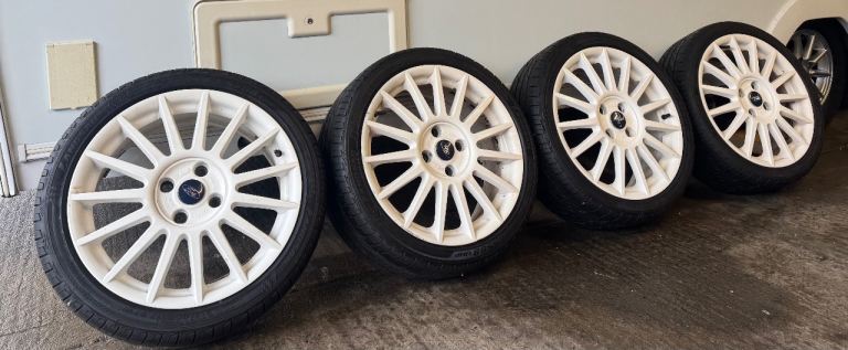 Set of 17inch Rs Style Alloys for Ford Fiesta (4x108)