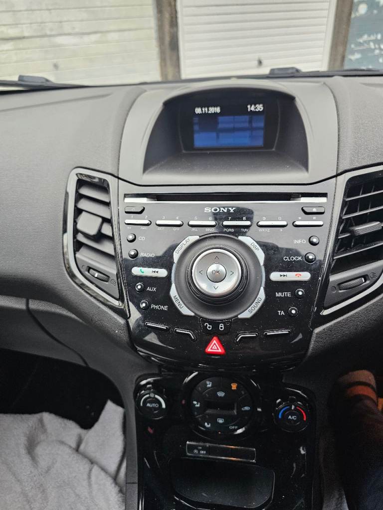 Ford, FIESTA, TITANIUM Hatchback, 2016, Manual, 998 (cc), 5 doors