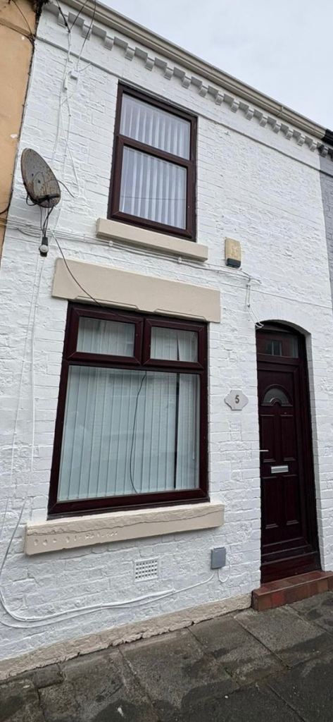 L4 - 2 bed house to let 