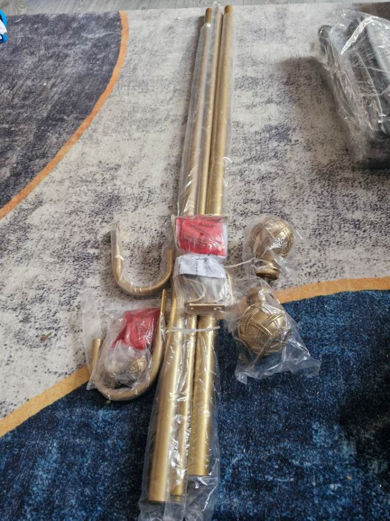 Double curtain rod set gold colour 