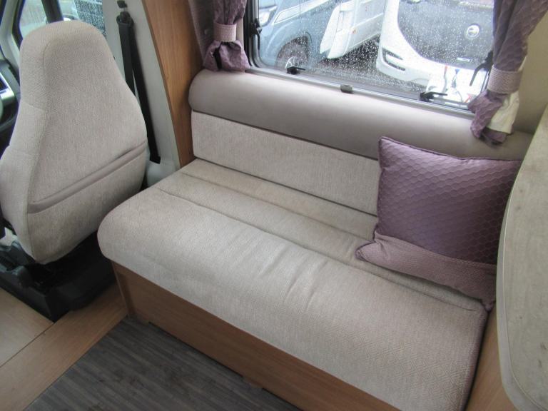 Auto Trail Tracker FB