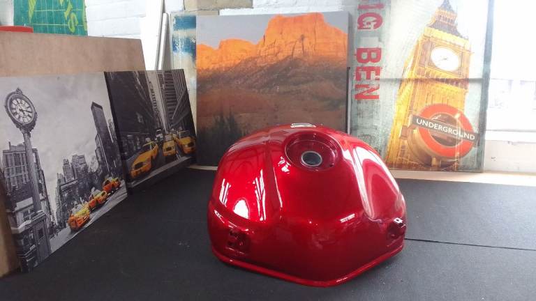 HONDA VFR 1200 TANK 17500-MGH-H20ZC  NOS