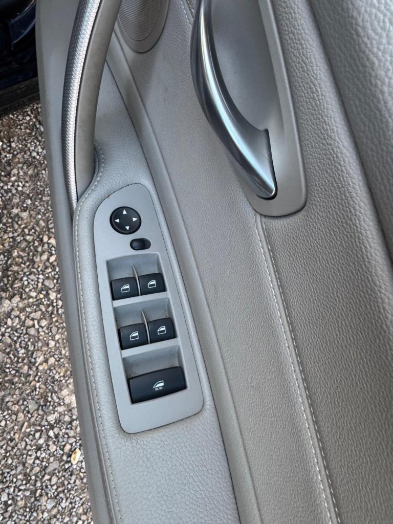 2013 BMW 1 Series 2.0 120d M Sport Auto Euro 5 2dr CONVERTIBLE Diesel Automatic