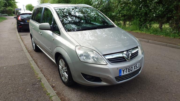  VAUXHALL ZAFIRA 1.6i Design 5dr 7 Seater, Petrol, Manual, Gold, Low Mileage