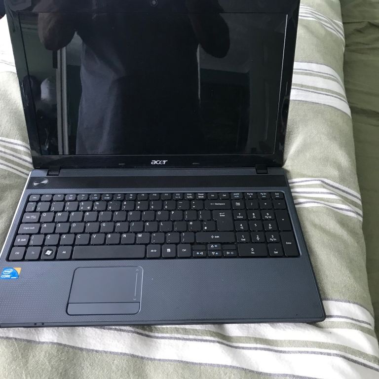 Acer Laptop – Good Condition, Intel Inside