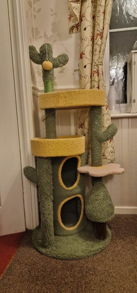 Free Standing Large Cat Sratch Post