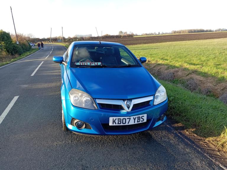 2007 Vauxhall Tigra 1.4i Easytronic AUTOMATIC SHOWROOM CONDITION CAN SECURE 24/7 ON NET CONVERTIB...