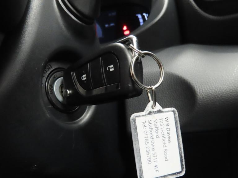 2025 Toyota Yaris 1.5 Hybrid Design 5dr CVT Hatchback Hybrid Automatic