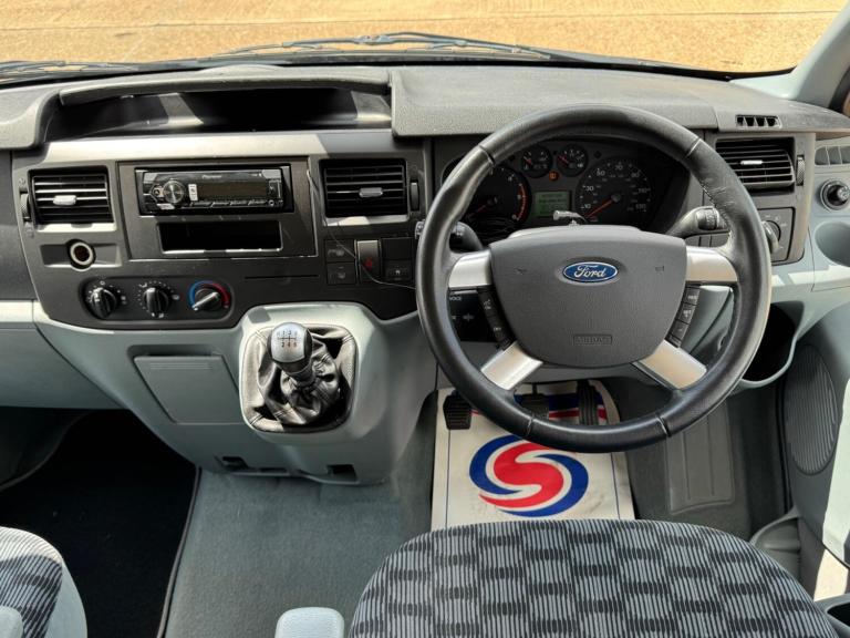 2009 Ford Transit Low Roof 8 Seater Limited TDCi 140ps MPV DIESEL Manual