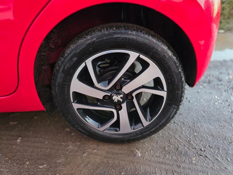 2014 Peugeot 108 1.2 VTi Allure 5dr HATCHBACK PETROL Manual