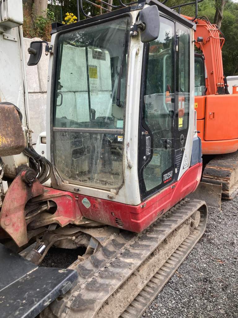 Takeuchi tb250