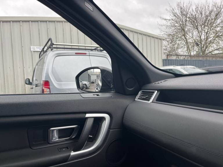  Land Rover Discovery Sport 2.0 Td4 Hse Black Suv 5dr Diesel Auto 4wd Euro 6