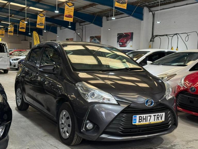 2017 Toyota Vitz 1 490cc CC Hybrid