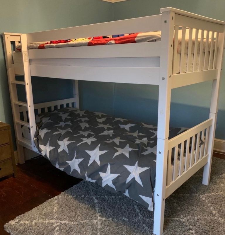 Bunk bed and 2 mattress 