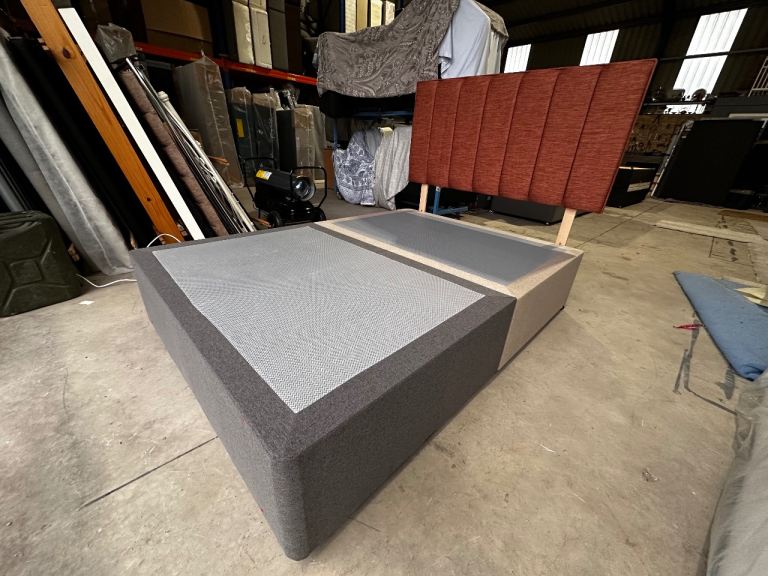 Lovely.   Max    double size Divan Bed 🛌 