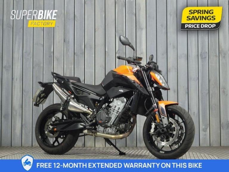 2022 71 KTM 890 DUKE