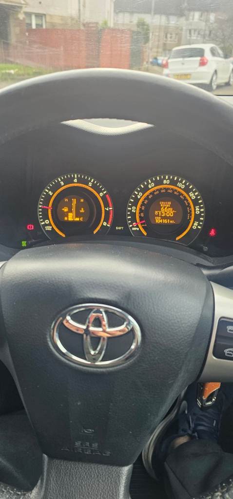 Toyota, AURIS, Hatchback, 2012, Manual, 1329 (cc), 5 doors