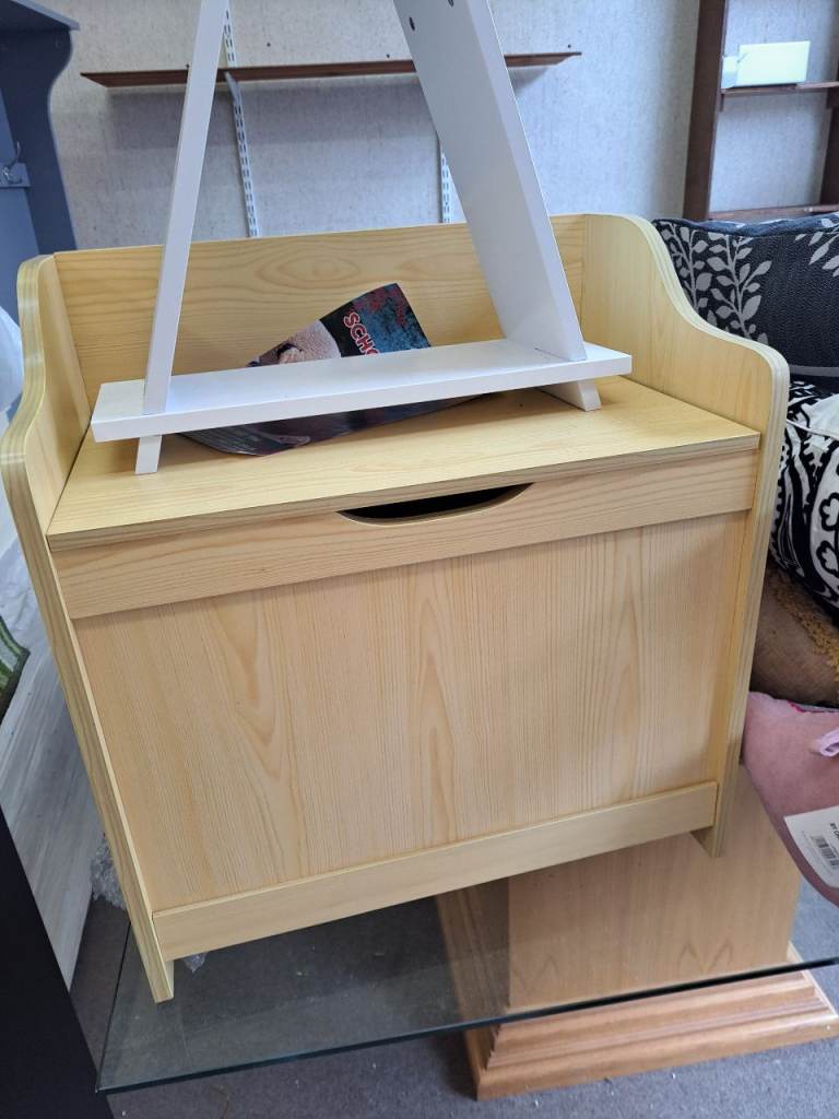 Lovely Pine Wood Storage Box – As Good As New