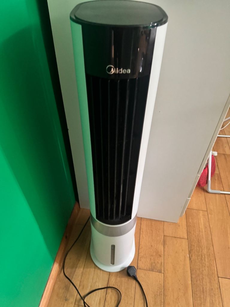 Midea air conditioning cold 