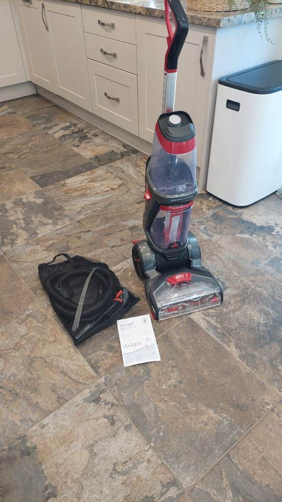 BISSELL REVOLUTION PRO CARPET CLEANER