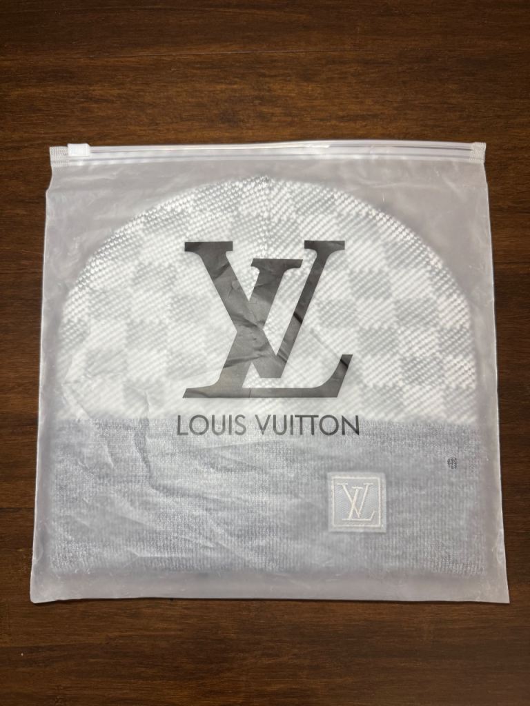 Louis Vuitton OG Grey Mens Beanie New With Tags