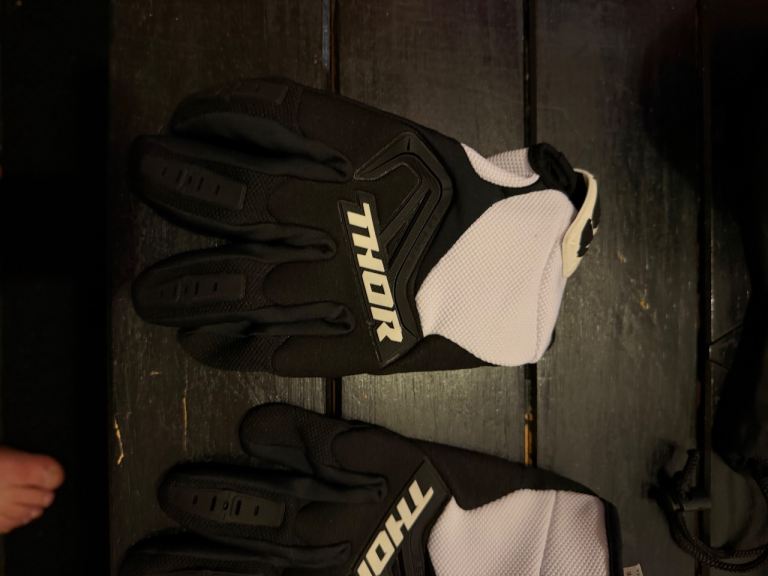 Thor Motocross gloves size m 