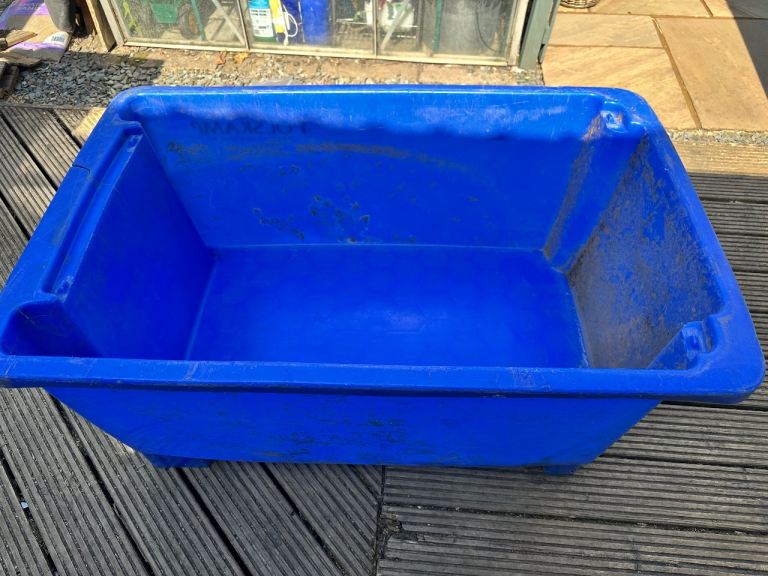Large Blue Polskamp Plastic Tub - Fair Condition (FREE)