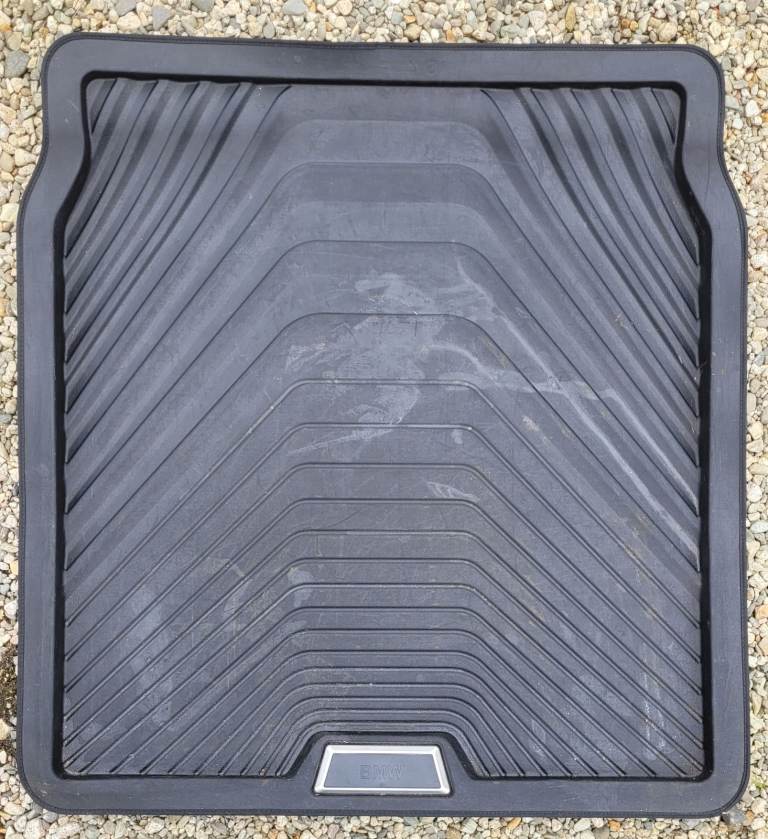 Genuine BMW heavy duty waterproof boot liner (from 4 series G82)
