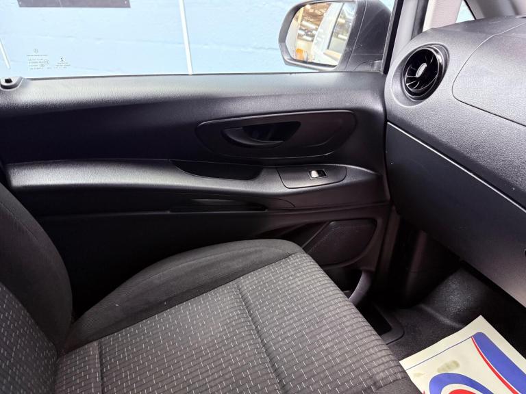 2020 Mercedes-Benz Vito 1.7 114 CDI Progressive FWD L2 Euro 6 (s/s) 5dr (LWB) PANEL VAN Diesel Ma...