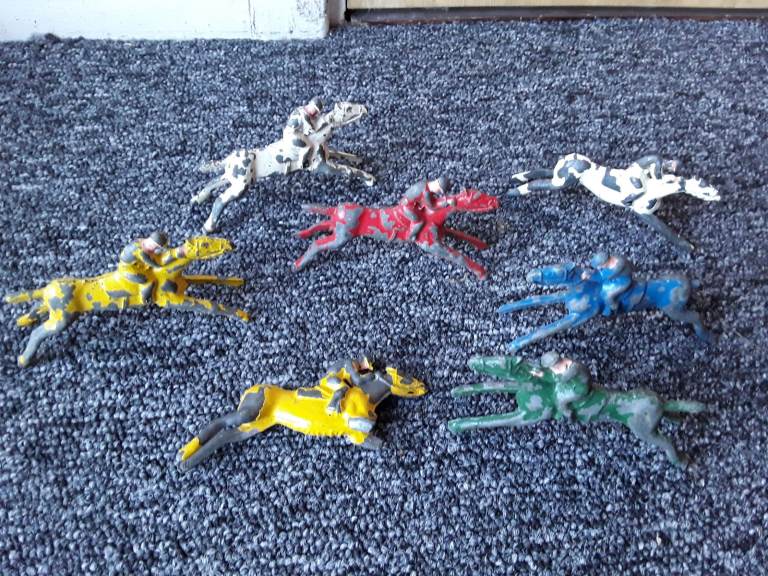 5 Vintage gaming racehorses
