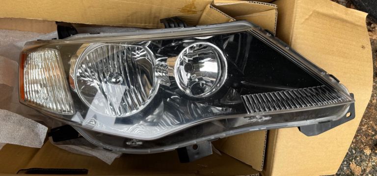 image for Mitsubishi Outlander Left/Offside headlmap unit 2007 - 2012