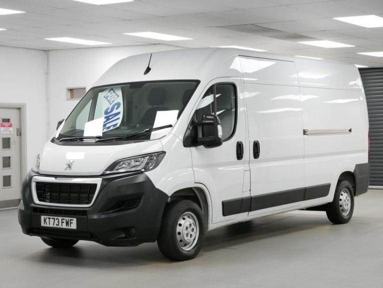 73 PEUGEOT BOXER 335 2.2 BLUEHDI 140 BHP L3 PROFESSIONAL PREMIUM + ( SAT NAV )