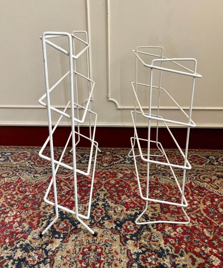 2 x Large Retro Mid Century White Metal Wire Display Shelving Racks