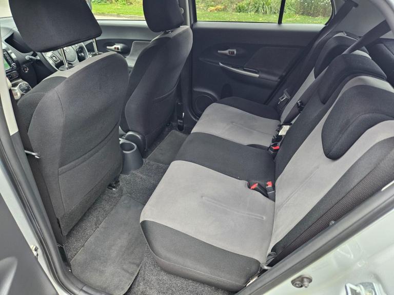 2011 Toyota Urbancruiser 1.4 D-4D 5dr 4WD LOW MILEAGE 64.000 Miles HATCHBACK Diesel Manual