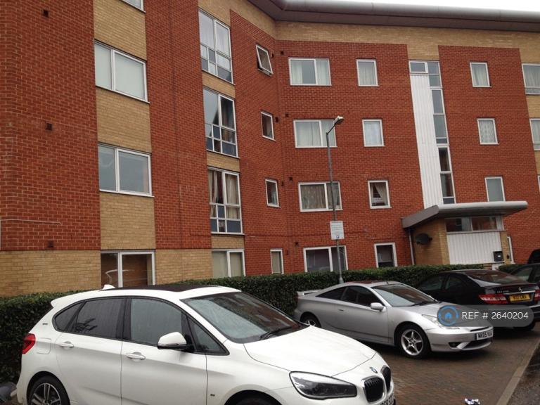 1 bedroom in Albatross Close, London, E6 (#2640204)