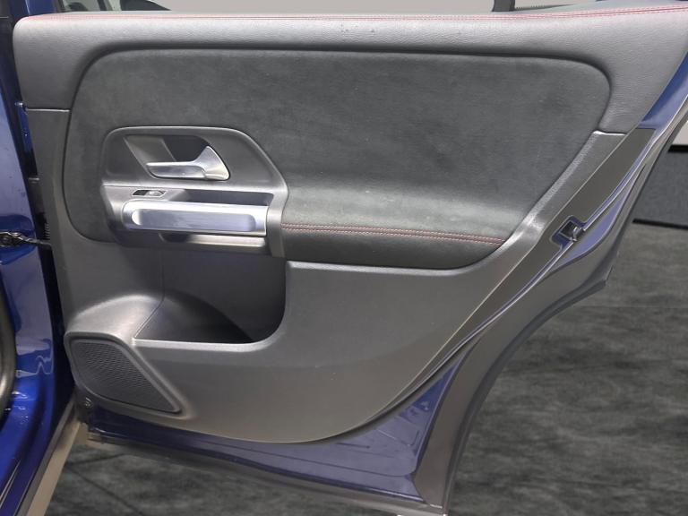 2023 Mercedes-Benz GLB 1.3 GLB200 AMG Line Night Edition (Premium Plus) SUV 5dr Petrol 7G-DCT Eur...