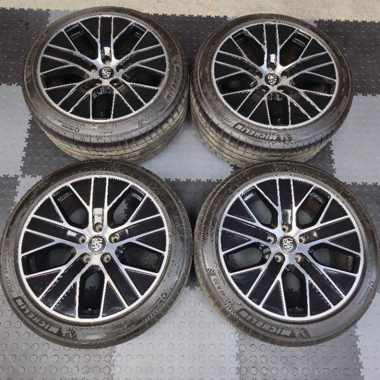 Genuine Porsche 20" Taycan Alloy Wheels Turbo Aero Design