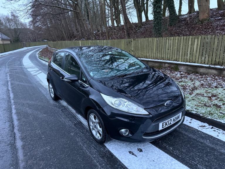 FORD FIESTA ZETEC 1.4L TDCI (2012) £20 tax year mot.