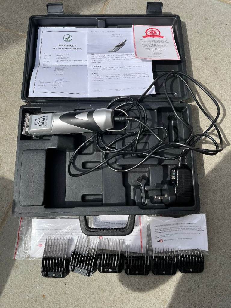 AS NEW, MASTERCLIP Mains Power Pedigree Dog Clipper, with 6 metal comb guide attachments (RRP £115)