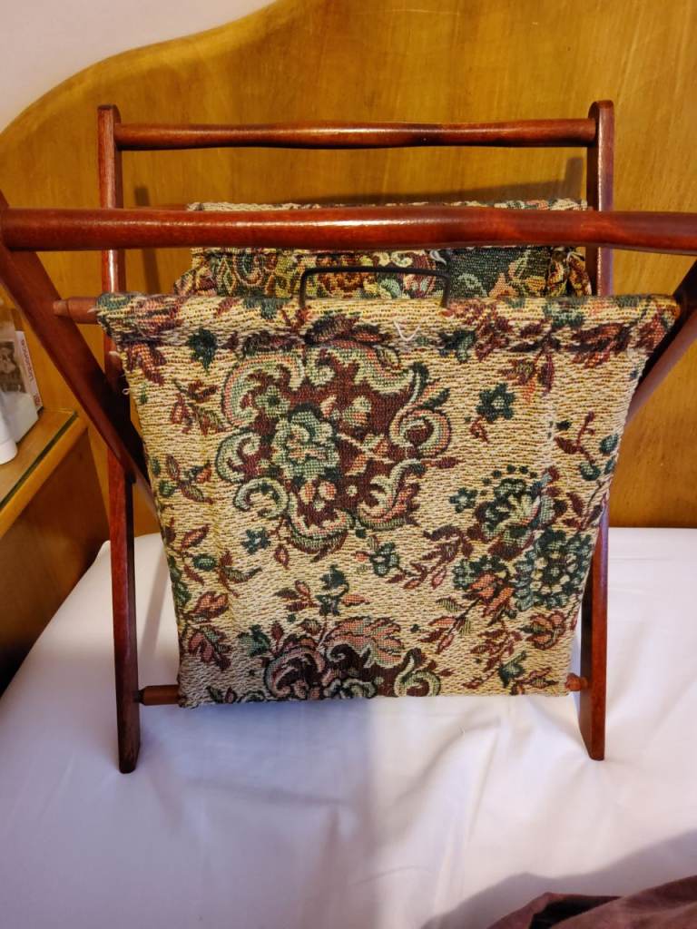 Tapestry Vintage Knitting/Sewing Bag on Folding Wooden Stand