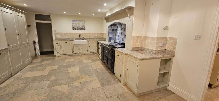 Handmade In-Frame Shaker Kitchen + Matching Utility Room, Granite Tops, Appliances