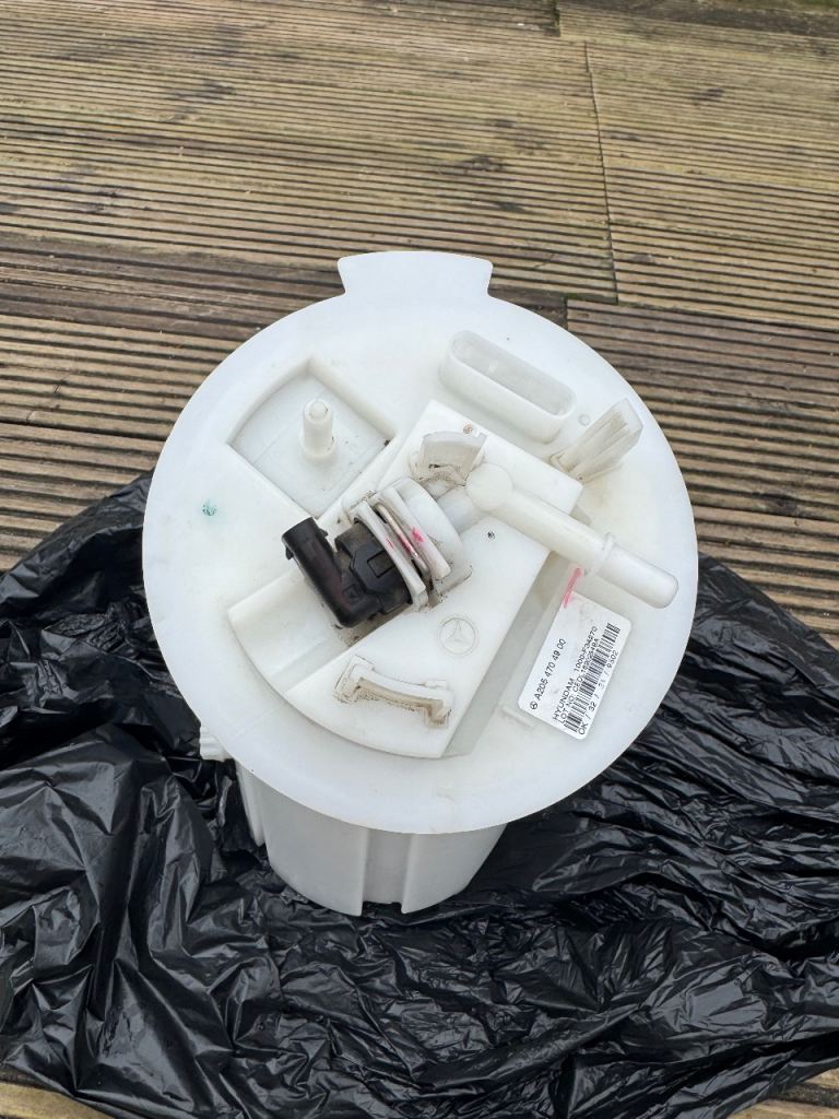 Fuel Pump Module / Fuel Feed Unit for Mercedes 