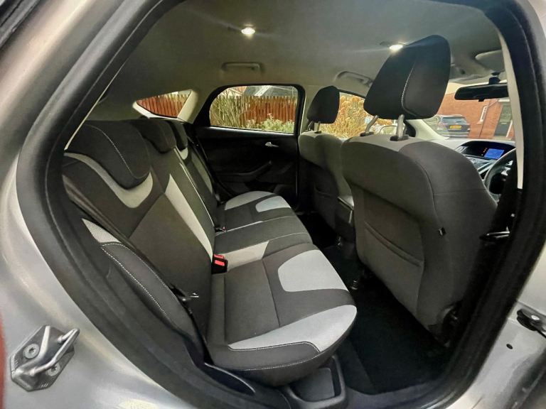 Ford, FOCUS, Hatchback, 2011, Manual, 1596 (cc), 5 doors