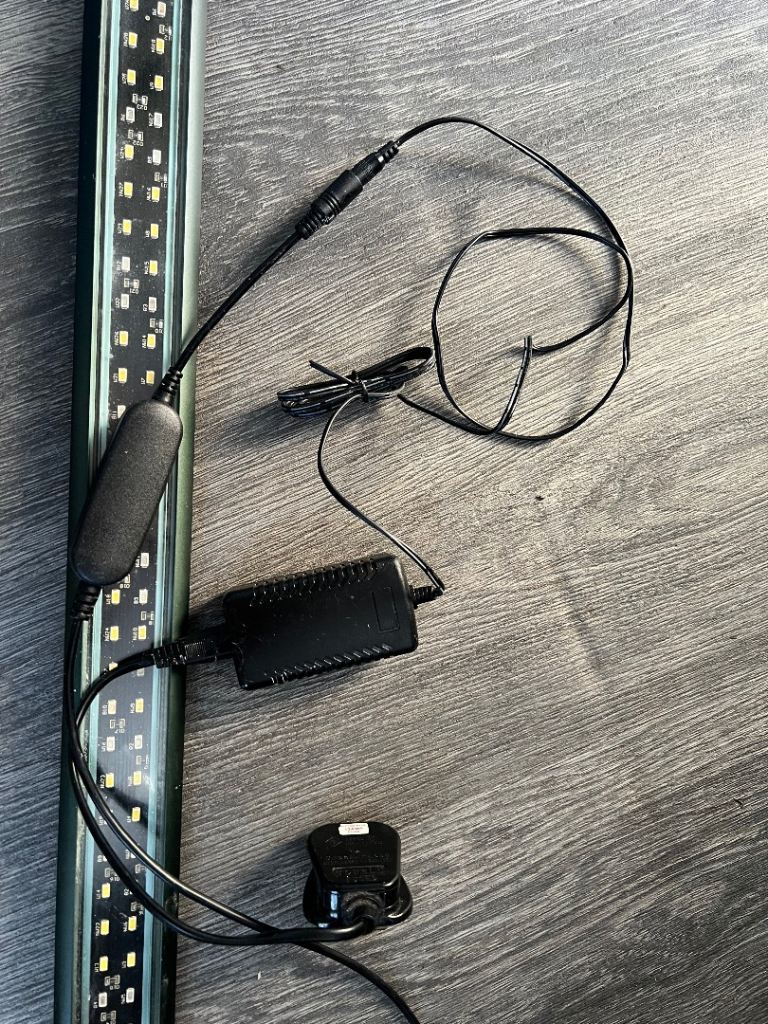 LED aquarium lighting unit 70cm extents to 100cm 