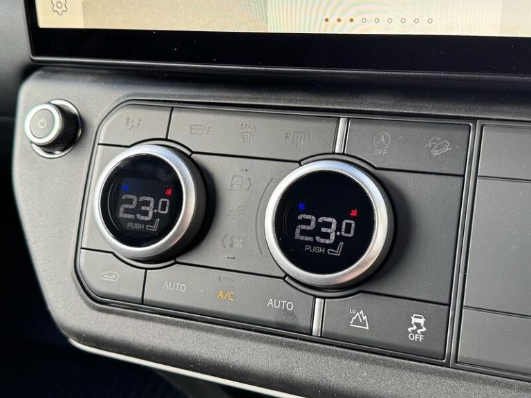 2025 Land Rover Defender 3.0 D250 Hard Top S Auto [3 Seat] PANEL VAN DIESEL Automatic