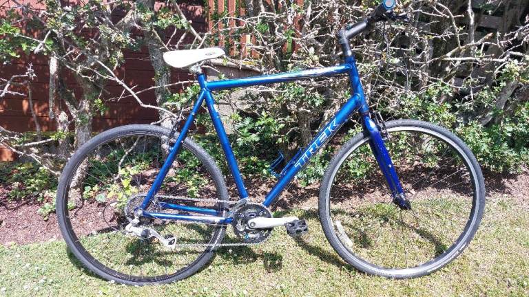 Trek FX 7.2 Hybrid Bike. Large